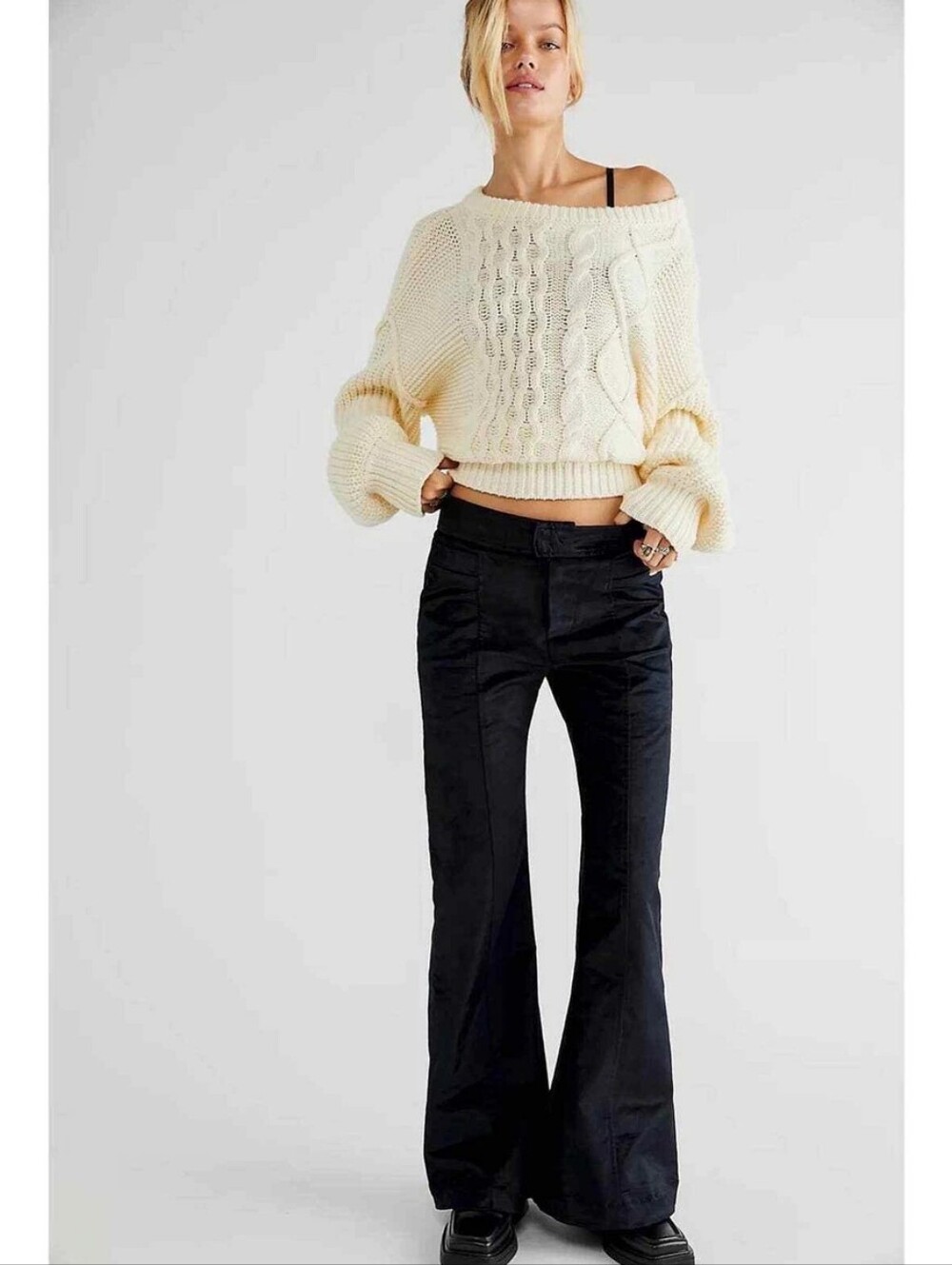 FREE PEOPLE Black Walk With You Velvet Bohemian Trouser Pant Bell Bottom Size 8